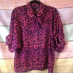 Hello Kitty Collared Button-Up Blouse with Bow